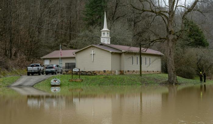 Une église prise dans de fortes inondations le 18 février 2025 dans le Kentucky, aux Etats-Unis