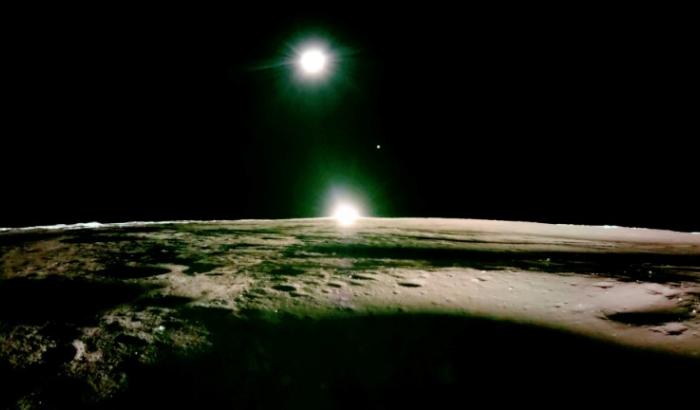 Une photographie prise à la surface de la Lune le 16 mars et rendue publique le 18 mars 2025 par l'entreprise spatiale américaine Firefly Aerospace