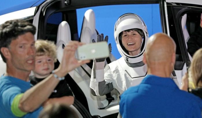 L'astronaute italienne Samantha Cristoforetti le 27 avril 2022 au centre spatial Kennedy en Floride