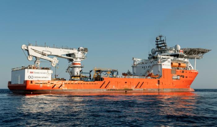 Mehr als ein Jahrzehnt nach dem mysteriösen Verschwinden von Flug MH370 ist die Suche nach dem Flugzeug von Malaysia Airlines wieder aufgenommen worden. Das Unternehmen Ocean Infinity setzt mehrere Schiffe für die Suchaktion im Indischen Ozean ein.