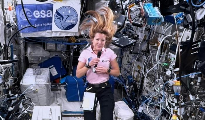 L'astronaute française Sophie Adenot durant un entretien à l'AFP depuis l'ISS le 26 février 2026