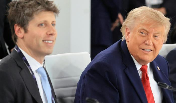 Le patron d'OpenAI Sam Altman (à gauche) et le président américain Donald Trump au sommet du G7 à Evian, le 17 juin 2026