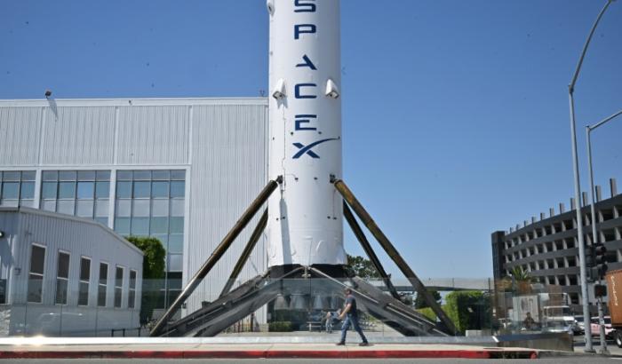 SpaceX prévoit d'envoyer des équipages privés vers la Station spatiale internationale (ISS) en partenariat avec une start-up californienne