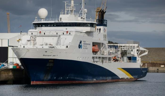 La navire scientifique de l'Ifremer, le Pourquoi Pas?, qui a servi aux prélèvement au fond de l'océan Indien au large de Mayotte, à quai à Brest le 11 octobre 2024