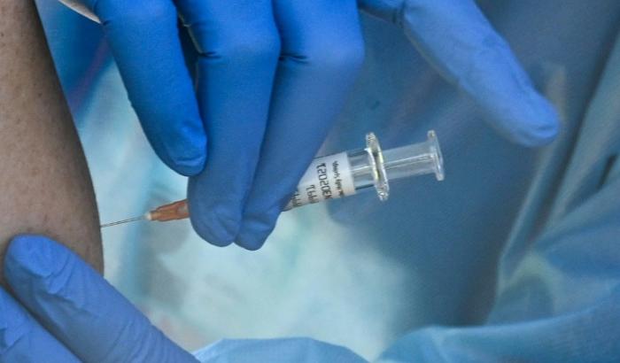 Lors de leur première rencontre fin juin, les experts du comité fraîchement refaçonné avaient déjà suscité des critiques en faisant la promotion de thèses antivax