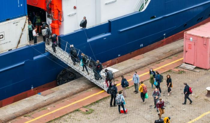 Photo prise le 18 mai 2020 et diffusée le 27 mai 2020 par l'institut Alfred-Wegener, du bateau "RV Maria S Merian" à bord duquel des scientifiques vont embarquer, dans le port de Bremerhaven