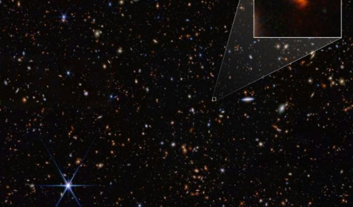 Image infrarouge du télescope spatial James Webb, diffusée par la Nasa le 30 mai 2024, montrant la galaxie JADES-GS-z14-0, la plus lointaine jamais observée
