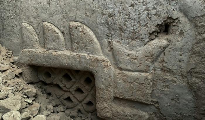 Archäologen haben in Peru ein mehr als 3000 Jahre altes Wandbild entdeckt.