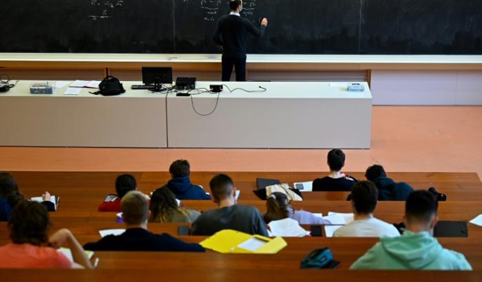 Im vergangenen Wintersemester studierten rund 370.000 internationale Studierende an deutschen Hochschulen – so viele, wie nie zuvor. Die Bundesrepubik schob sich im weltweiten Ranking der beliebtesten Studienländern auf Rang drei.