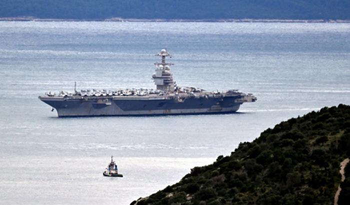 Der aus dem Iran-Krieg abgezogene US-Flugzeugträger "USS Gerald R. Ford" ist nach seinem 326 Tage dauernden Einsatz auf See wieder in den USA eingetroffen. Verteidigungsminister Pete Hegseth nahm den größten Flugzeugträger der Welt am Samstag in Empfang.