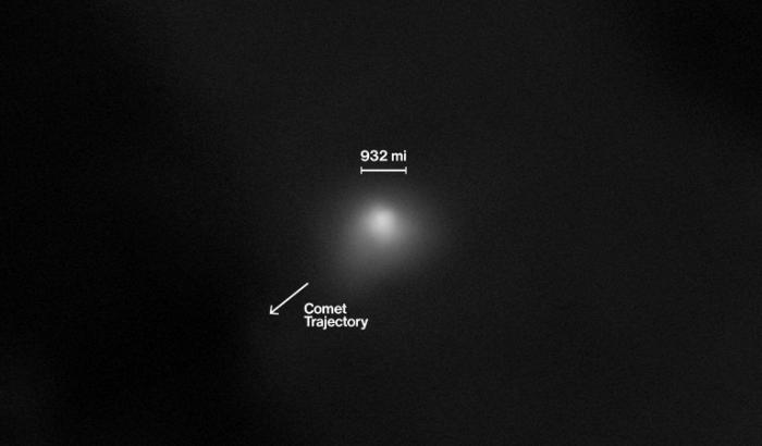 Image fournie par la Nasa le 19 novembre 2025 de la comète 3I/ATLAS, vue par la caméra HiRISE à bord du vaisseau Mars Reconnaissance Orbiter de la Nasa le 2 octobre 2025