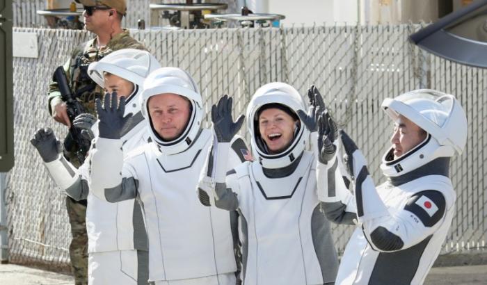 Im Weltraum arbeiten Russland und die USA weiter zusammen: Der Betrieb der Internationalen Raumstation ISS soll bis 2028 verlängert werden.