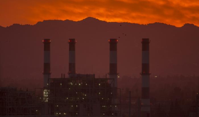Die CO2-Konzentration in der Erdatmosphäre ist nach Angaben von UN-Experten im vergangenen Jahr um einen Rekordwert angestiegen. Es handele sich um den höchsten Anstieg seit Aufzeichnungsbeginn, erklärte die Weltmeteorologie-Organisation am Mittwoch.