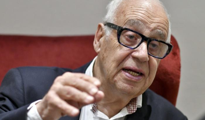 Der bekannte Schweizer Soziologe Jean Ziegler ist tot. Ziegler starb im Alter von 92 Jahren an den Folgen einer Parkinson-Erkrankung, wie seine Familie am Mittwoch der Nachrichtenagentur Keystone-ATS mitteilte.