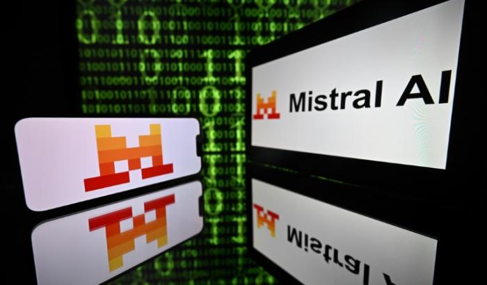 L'entreprise française Mistral a déployé un outil d'intelligence artificielle (IA) conversationnelle pour assister les chercheurs du Centre français de la recherche scientifique (CNRS)