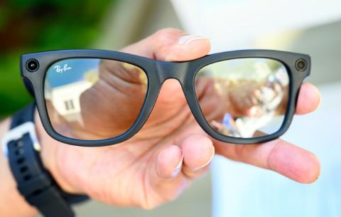 Die norwegische Regierung plant eigenen Angaben zufolge, die Nutzung sogenannter Smart Glasses und ähnlicher Geräte zu regulieren und erwägt, eine Gesichtserkennungs-Funktion für die Spezialbrillen zu verbieten.
