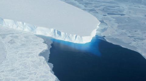 Photo non datée de la NASA montrant le glacier Thwaites dans l'Antarctique occidental.