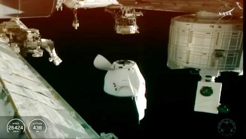 Erstmals sind vier Raumfahrer in einer Evakuierungsaktion aus medizinischen Gründen vorzeitig zur Erde zurückgekehrt.