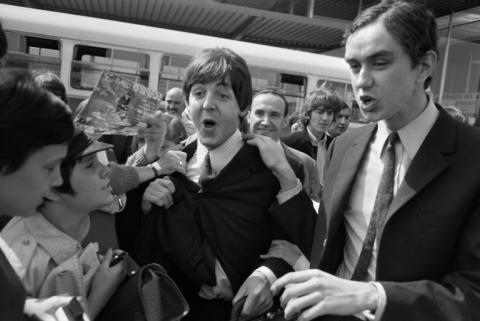Paul McCartney près de Paris en mai 1965