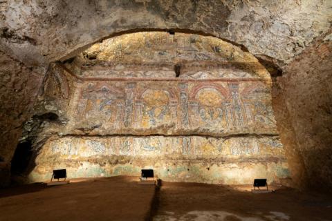 Photo publiée par le ministère italien de la Culture, le 12 décembre 2023, montrant des mosaïques découvertes dans une luxueuse "domus" romaine près du Colisée, vieille de plus de 2.000 ans