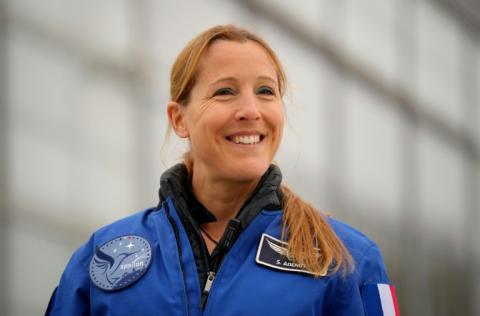 Die Astronautin Sophie Adenot hat die Internationale Raumstation ISS für einen mehrstündigen Außeneinsatz im Weltall verlassen. Die 44-Jährige stieg am Dienstag nach dem US-Astronauten Anil Menon aus der ISS aus, wie auf der Direktübertragung der NASA und ESA zu sehen war.