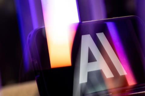 Trois maîtres de l'informatique théorique racontent à l'AFP les effets vertigineux de ces percées de l'IA, qui se multiplient et secouent la communauté scientifique