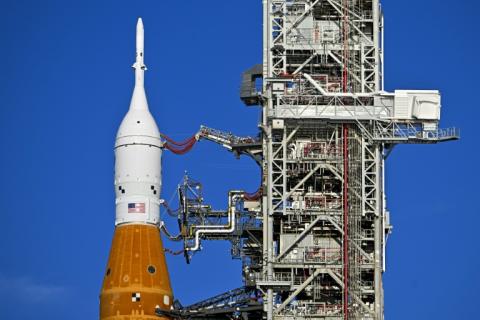 Le haut de la fusée SLS, le 6 septembre 2022 à Cap Canaveral en Floride, avant la mission Artémis 1 vers la Lune