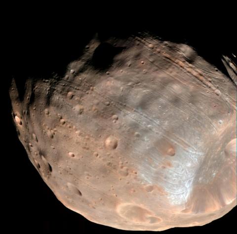 Photo délivrée par la Nasa en 2015 de la lune de Mars Phobos