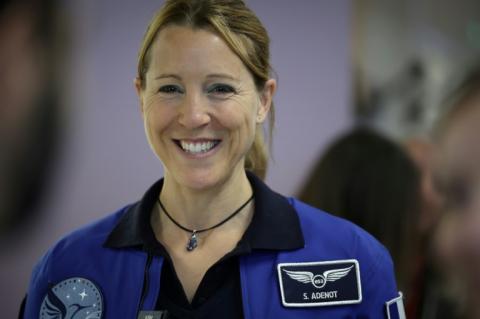 L'astronaute française Sophie Adenot lors d'une conférence de presse à Toulouse, en France le 24 novembre 2025