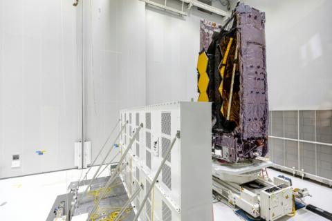 Le télescope spatial James Webb Space pendant les derniers tests à Kourou, le 5 novembre 2021 en Guyane française