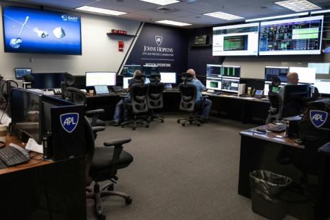 Le centre de contrôle de la mission DART de la Nasa, au Laboratoire de physique appliquée (APL) de l'université Johns Hopkins, le 12 septembre 2022 à Laurel, dans le Maryland