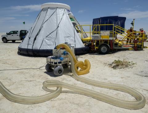 Répétition générale avant l'atterrissage de la capsule spatiale de Boeing, Starliner, à White Sands, au Nouveau-Mexique, le 23 mai 2022