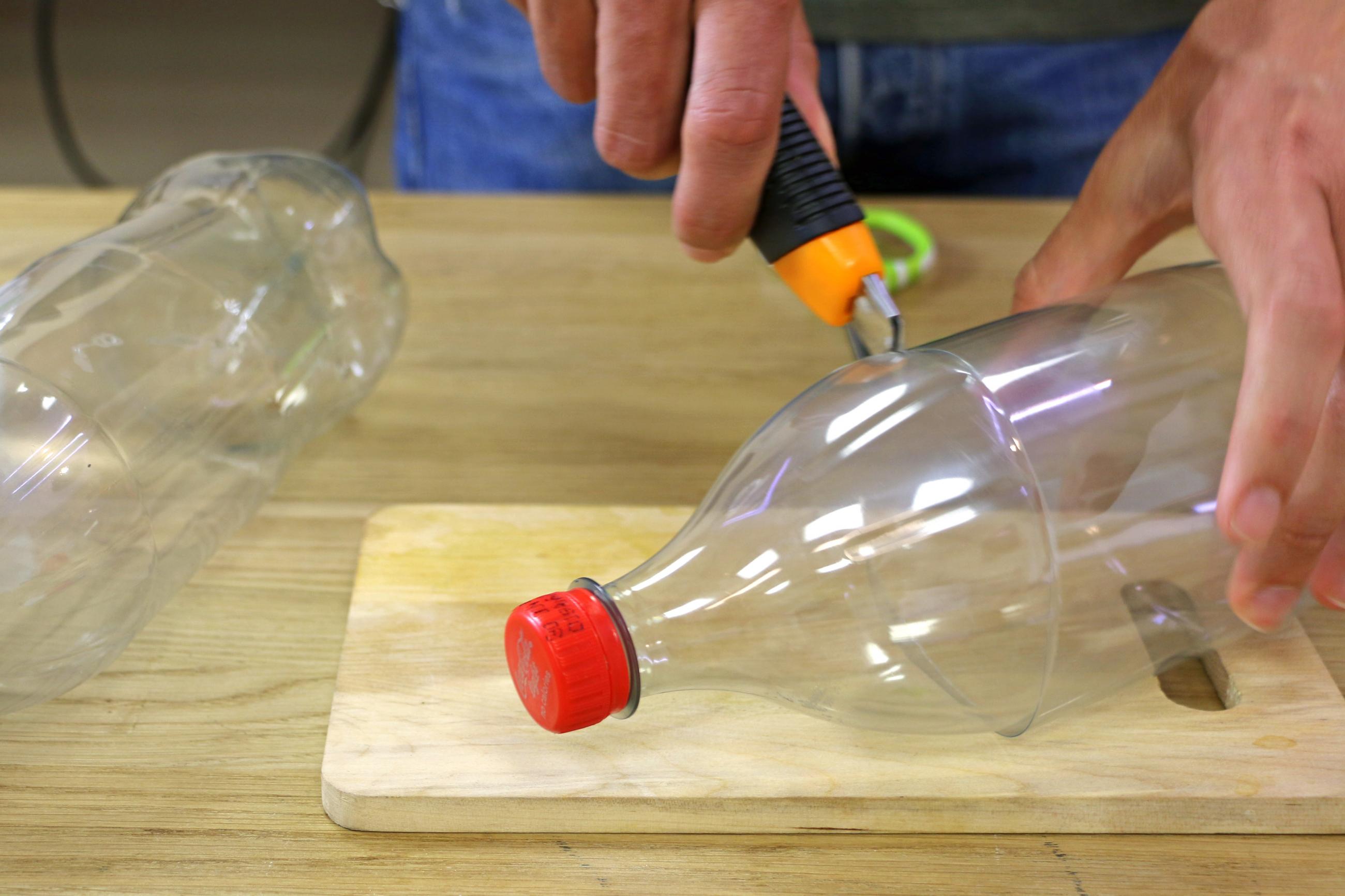 Comment faire décoller une fusée à l’aide de bicarbonate et de vinaigre