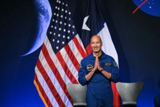 L'astronaute et pilote de l'ESA (Agence spatiale européenne), Luca Parmitano, lors d'une conférence de presse annonçant l'équipage de la mission Artemis III au Centre spatial Johnson de la Nasa à Houston, au Texas, le 9 juin 2026
