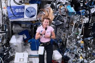 L'astronaute française Sophie Adenot durant un entretien à l'AFP depuis l'ISS le 26 février 2026