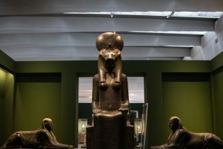 "La déesse Sekhmet" au musée Louvre-Lens pour l'exposition "Champollion, la voie des hiéroglyphes", le 21 septembre 2022 à Lens