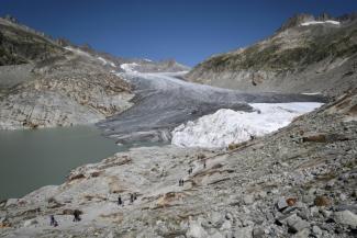 Ein außerordentlich schneereicher Winter und Hitze im Frühjahr und im Sommer haben den Schweizer Gletschern 2018 ein "Jahr der Extreme" beschert.
