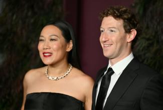 Le patron de Meta Mark Zuckerberg et son épouse médecin Priscilla Chan, le 29 octobre 2025 à New York