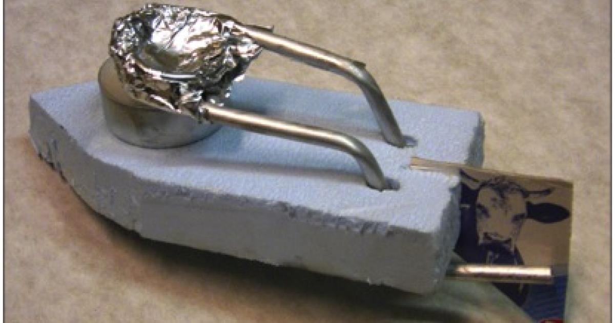 Baue Ein Boot Das Mit Einer Kerze Angetrieben Wird